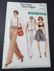 7417 VOGUE VERY EASY WIDE LEG SHORTS, ELASTIC WAIST PANTS PATTERN 20-24 UNCUT